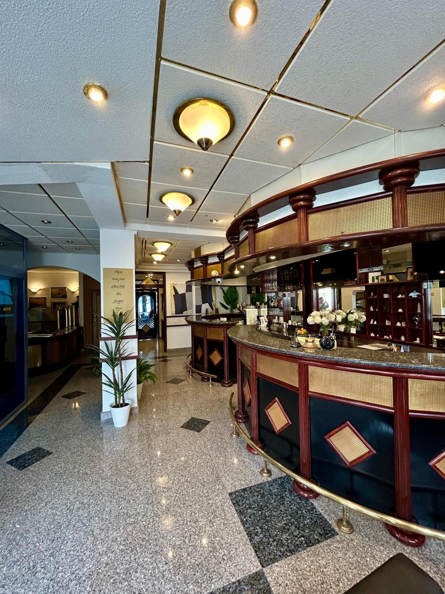 Hotel Bavaria Trogir Seget Donji Exterior photo