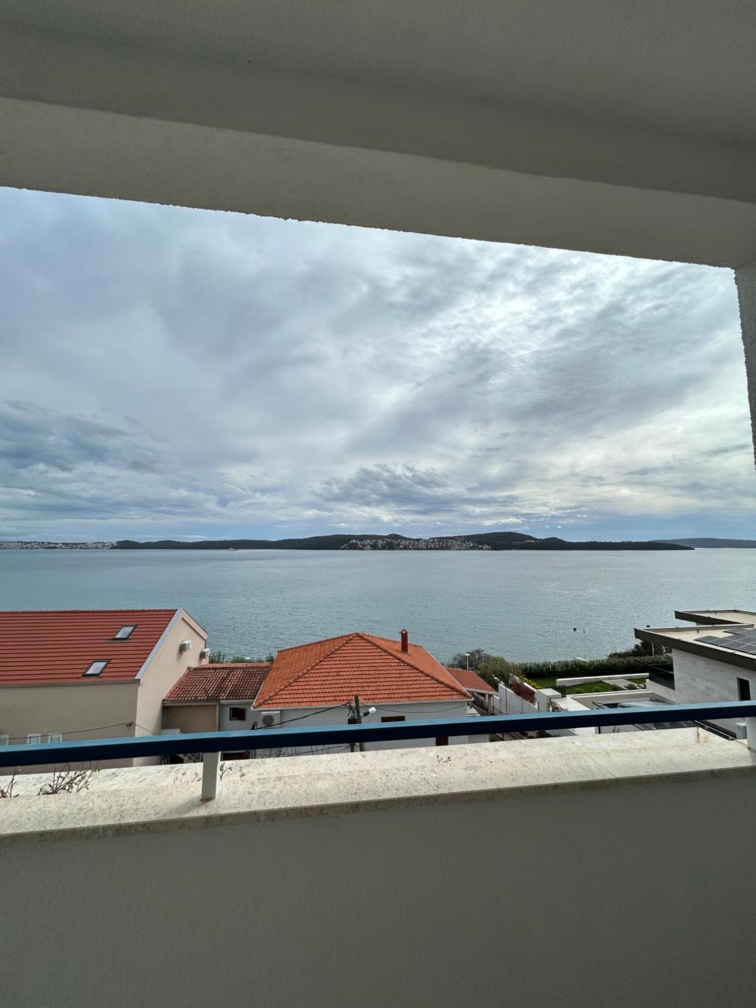 Hotel Bavaria Trogir Seget Donji Exterior photo
