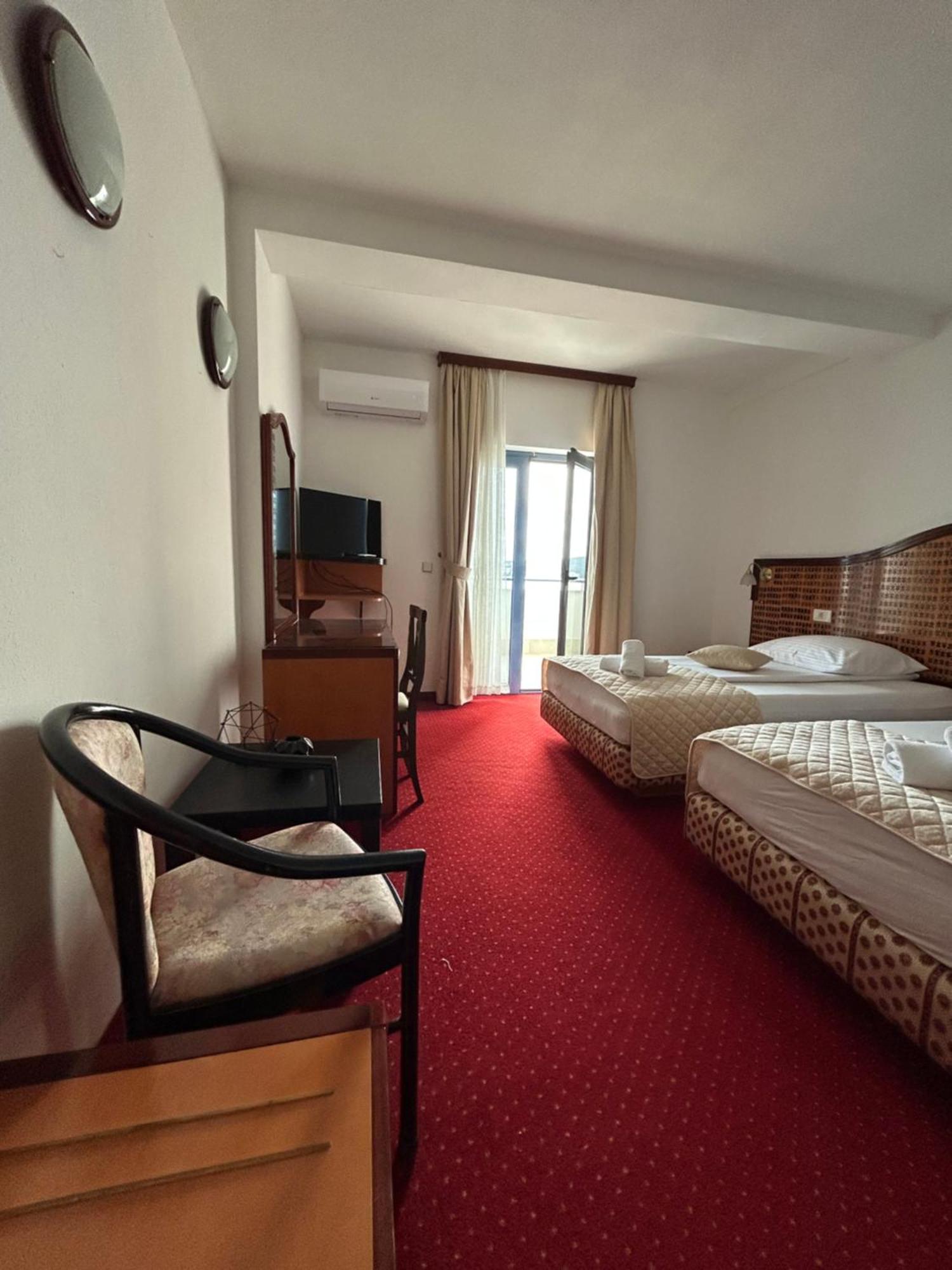 Hotel Bavaria Trogir Seget Donji Exterior photo