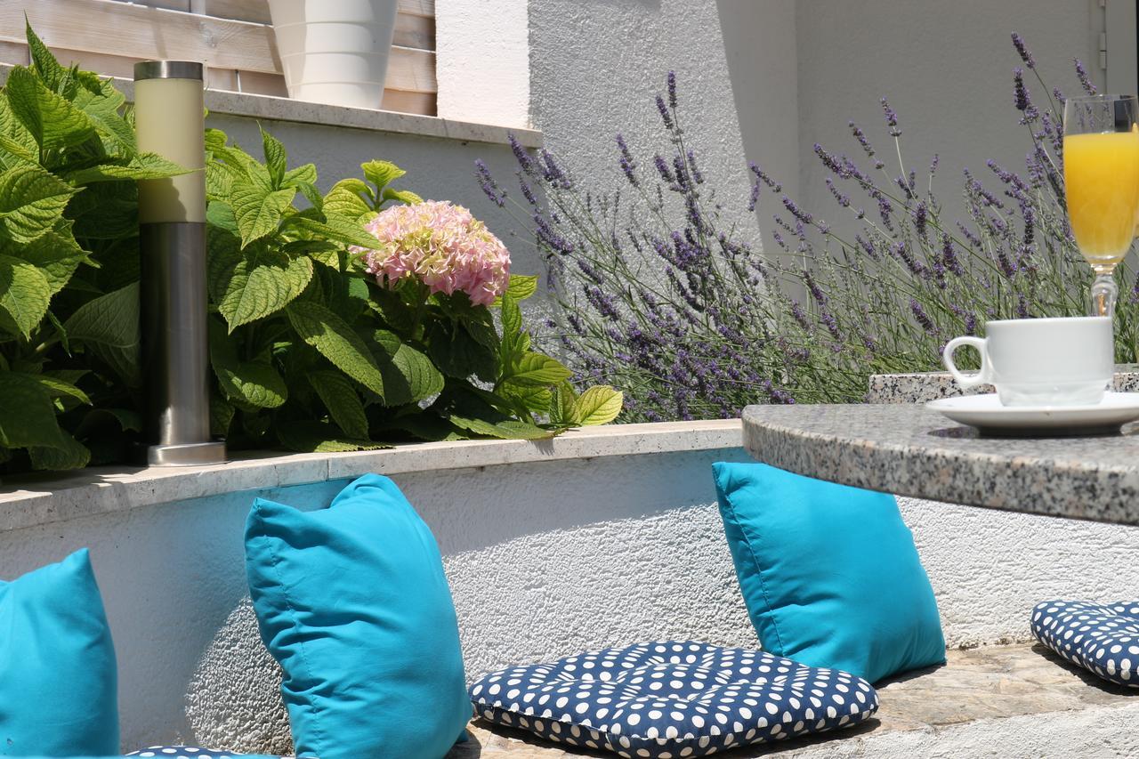 Hotel Bavaria Trogir Seget Donji Exterior photo